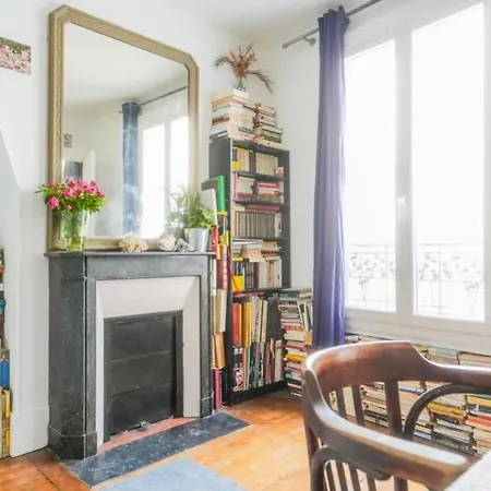 Parisian Cocoon In The 17th