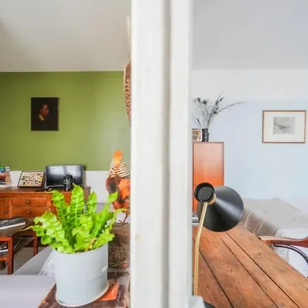 Parisian Cocoon In The 17th Appartement Paris