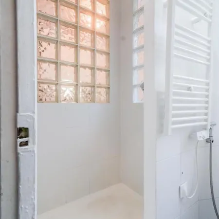 Parisian Cocoon In The 17th * Paris